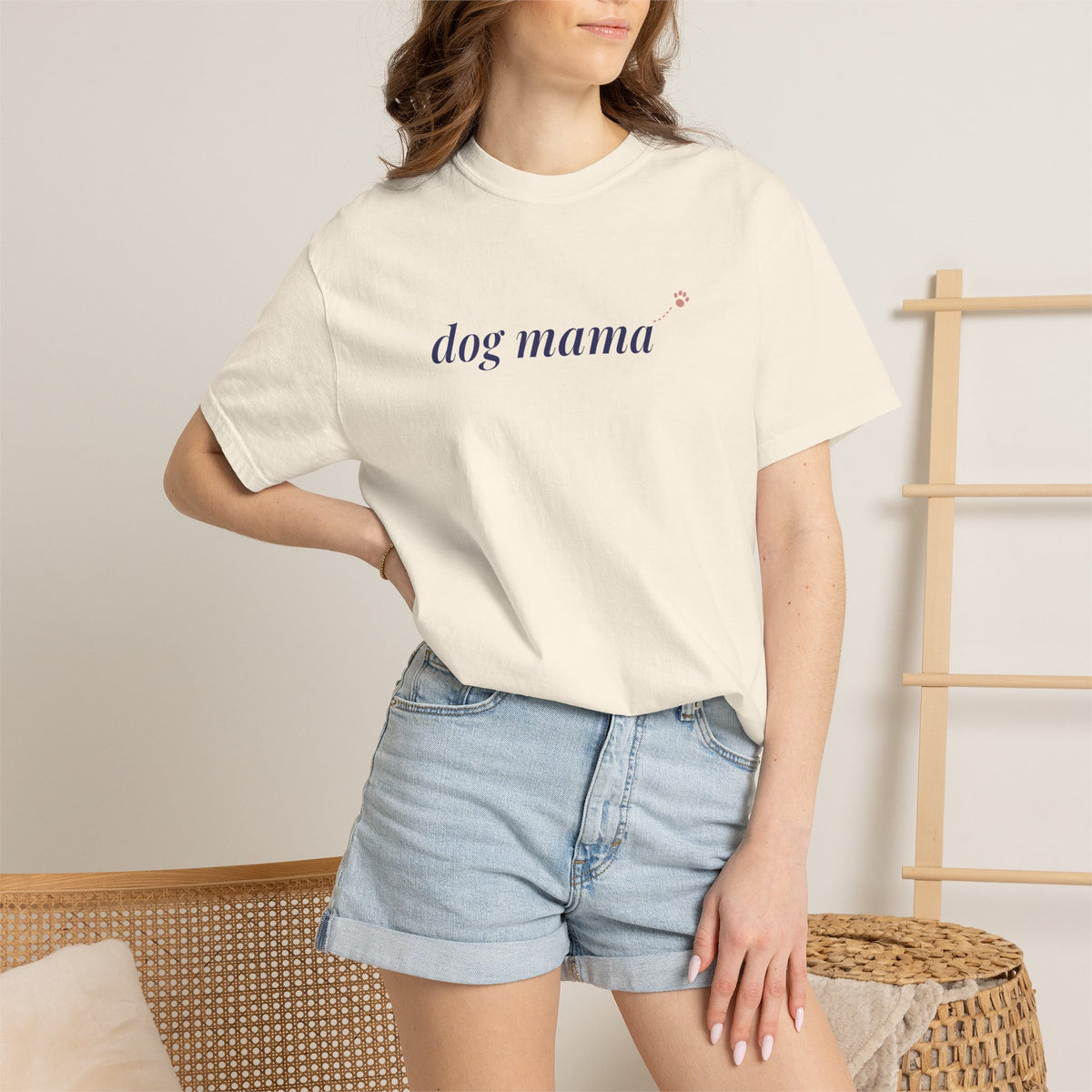 Dog Mama paw print dog mom t-shirt
